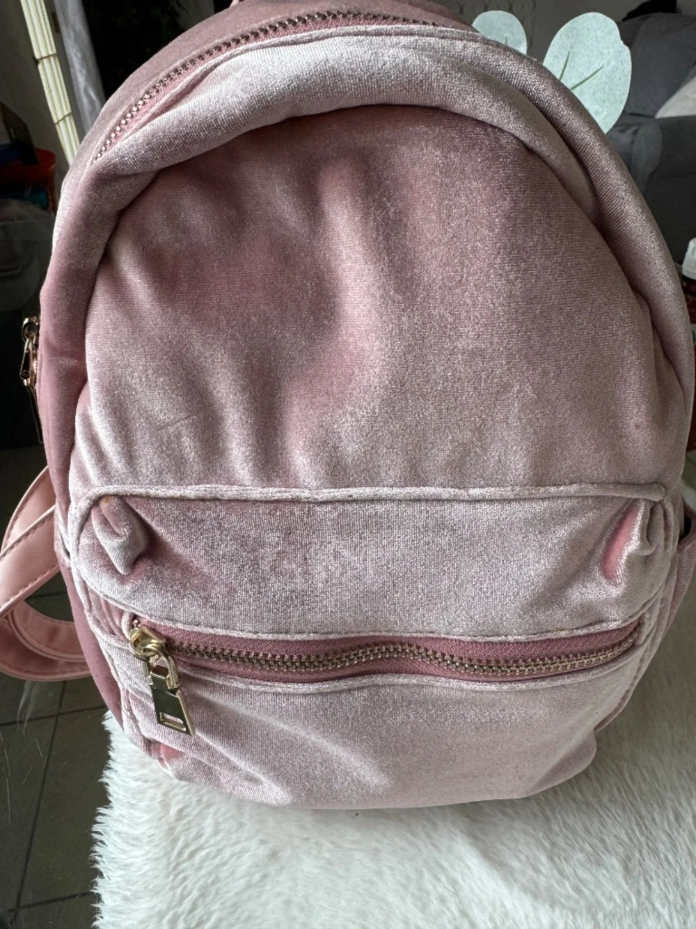 Pink backpack - Picture 2 of 4